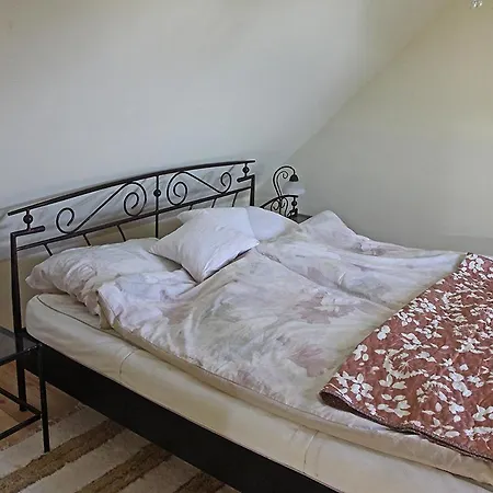 Casa Beata Lesencetomaj